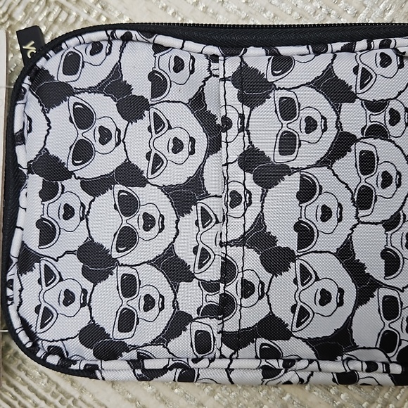 Yoobi Cool Panda Zippered Clamshell Pencil Case - Picture 6 of 8